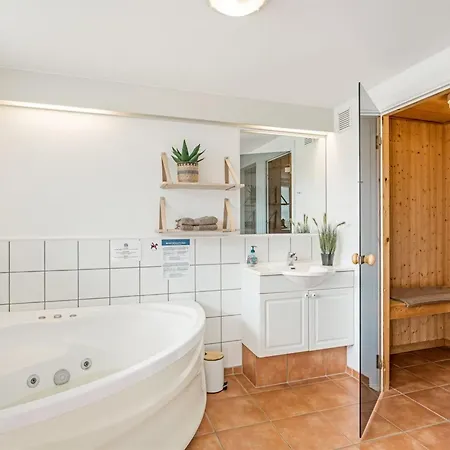 Apartment Sote - 1-2km From The Sea By Interhome